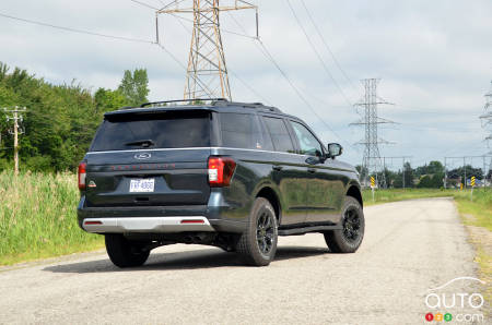 2022 Ford Expedition Timberline, three-quarters rear
